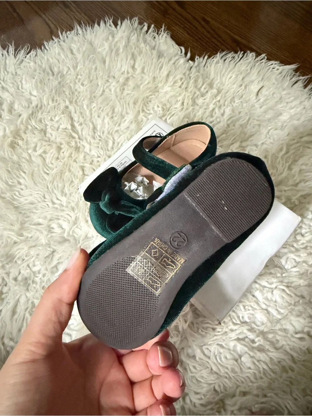 Girls Velvet Mary Jane Shoes with Bow - Green